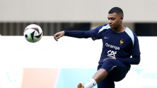 Mbappé: "Jogar de máscara é um horror absoluto"