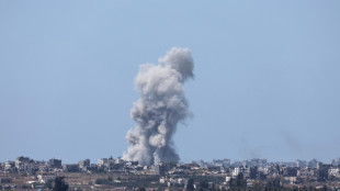 Gaza: bombe israeliane su Jabalya, 22 morti