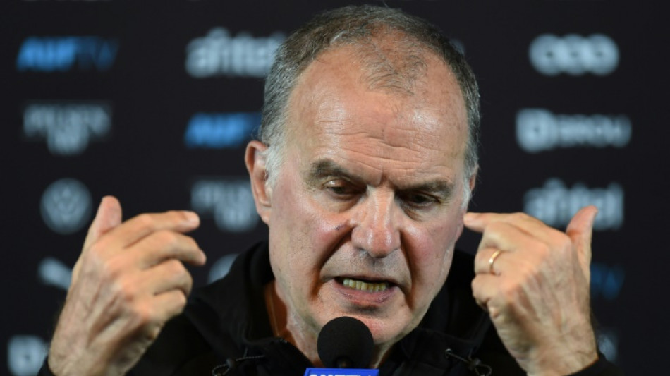 El Uruguay de Bielsa llama a volverse 'loco' en la Copa América 2024