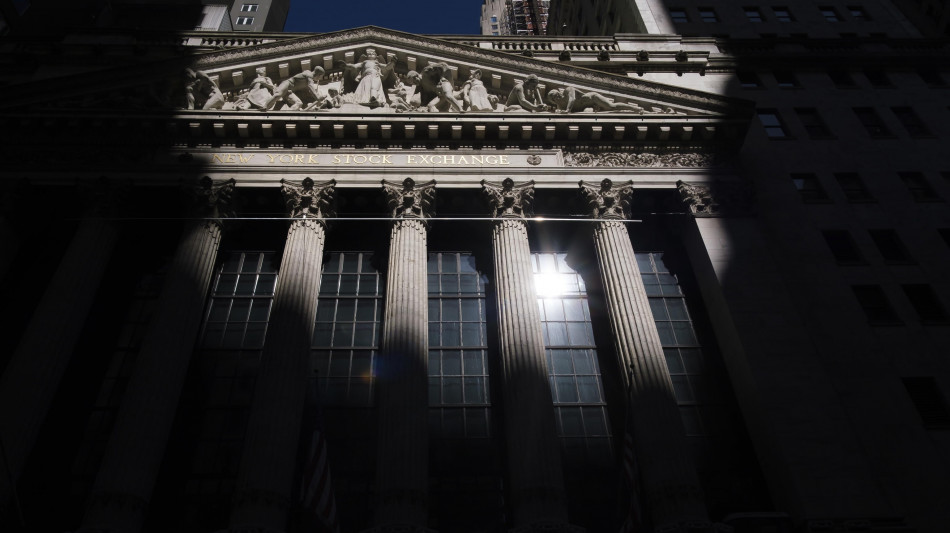 Wall Street apre in rialzo, Dj +0,02%, Nasdaq +0,49%