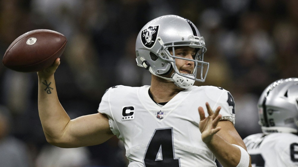 NFL: Carr zu den Saints, Smith bleibt in Seattle