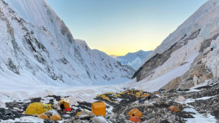 US climber dies on Everest