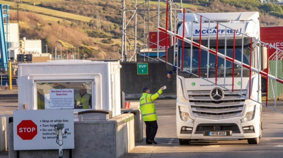 Nordirisches Gericht setzt Stopp der Zollkontrollen für britische Importe aus