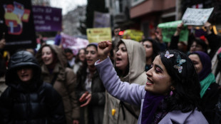 Arresti durante il corteo delle donne di Istanbul