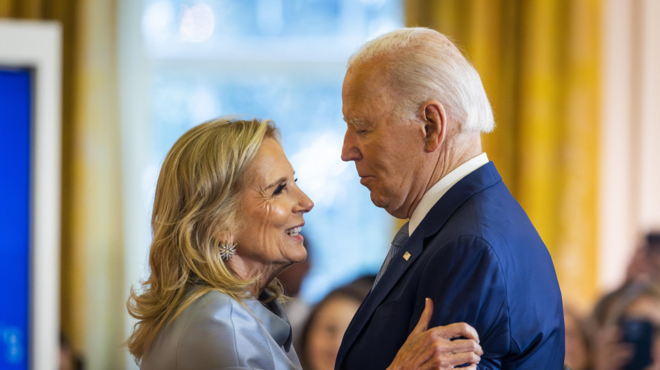 Jill Biden annuncia, 'io e Joe diventeremo bisnonni'