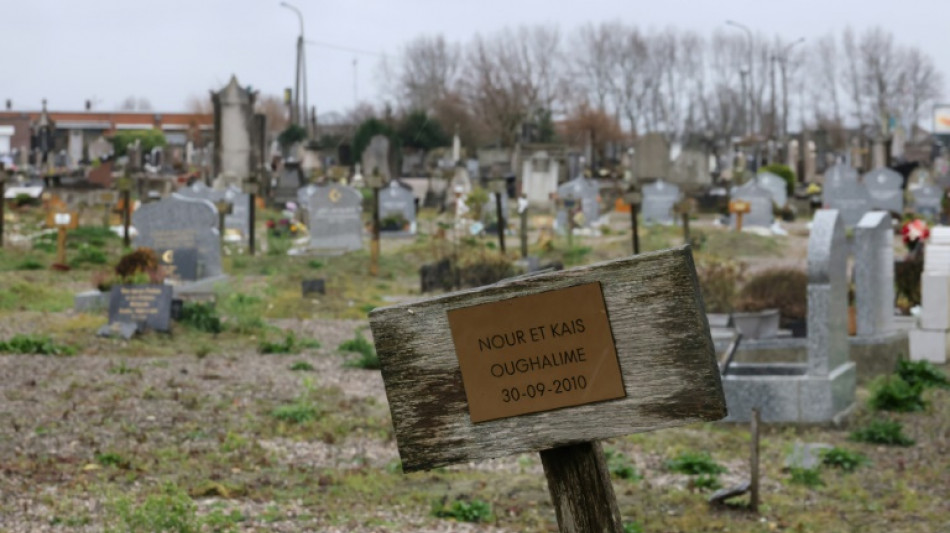 France migrant graves recount tragic Channel crossings