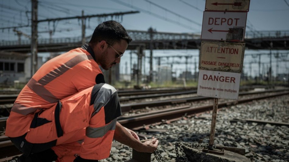 La vague de chaleur progresse en France, avec des pics locaux attendus à 40°C