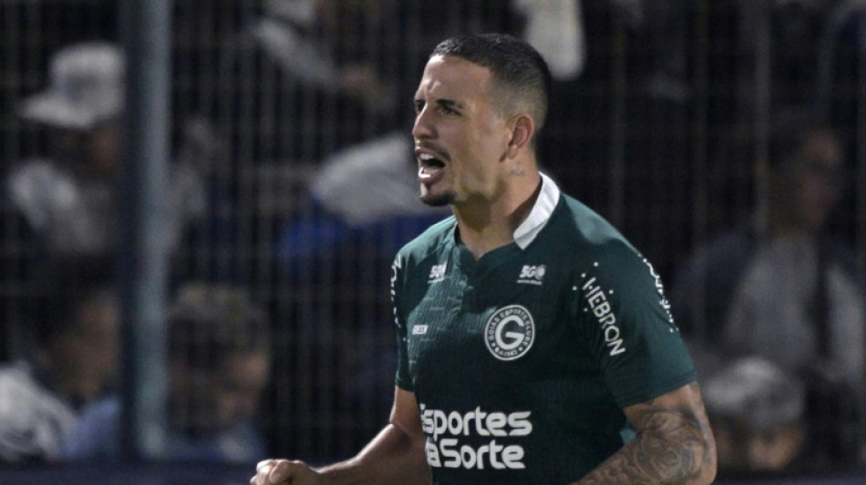 Com dois gols de pênalti, Goiás vence Gimnasia y Esgrima (2-0) em La Plata pela Sul-Americana