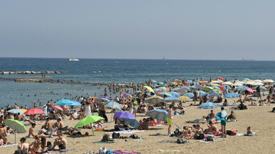 El mar alcanza una temperatura récord en una España agobiada por el calor