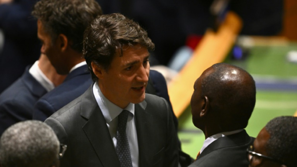 Governo de Trudeau sobrevive a moção de censura no Canadá