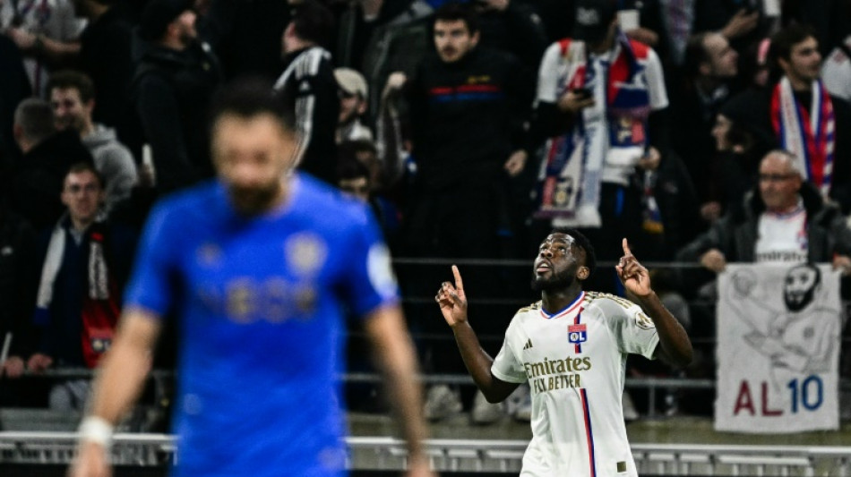 Nice perde para o Lyon (1-0) e PSG pode abrir vantagem ainda maior na liderança