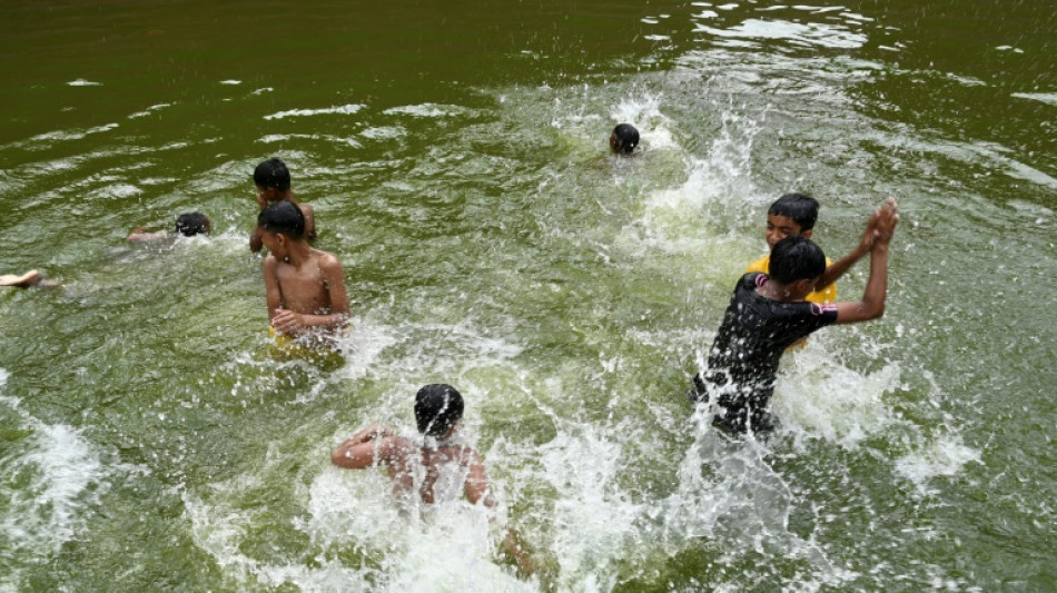 Rezos y asuetos en el sudeste de Asia, agobiado por una ola de calor