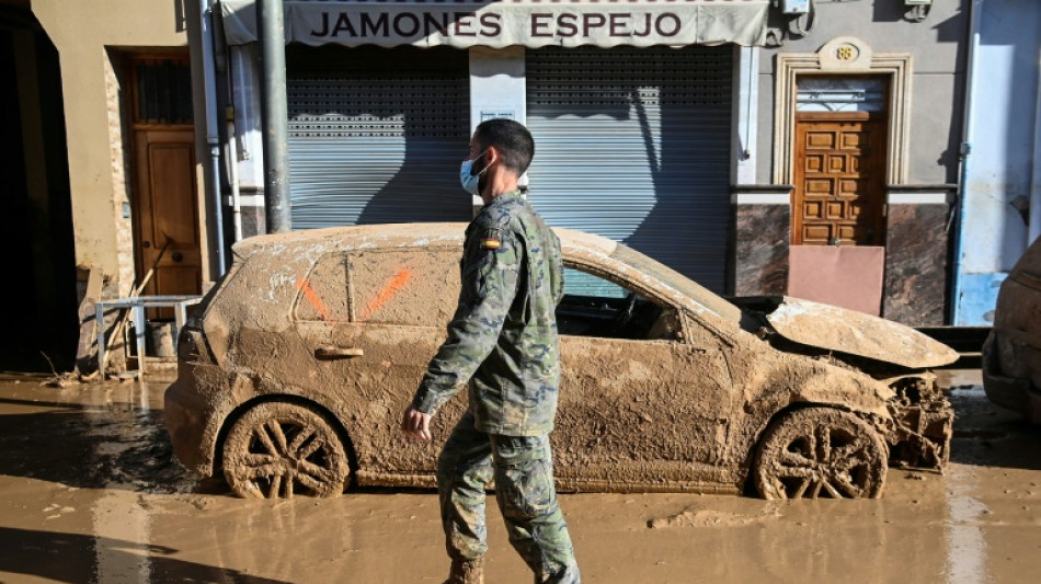 Spain sends thousands more troops to flood zone