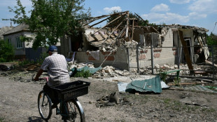 Ukraine: bombardements "incessants" sur la région de Donetsk, nouvelle aide américaine à Kiev