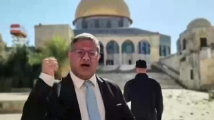 Far-right minister leads Israelis in prayer at flashpoint mosque compound