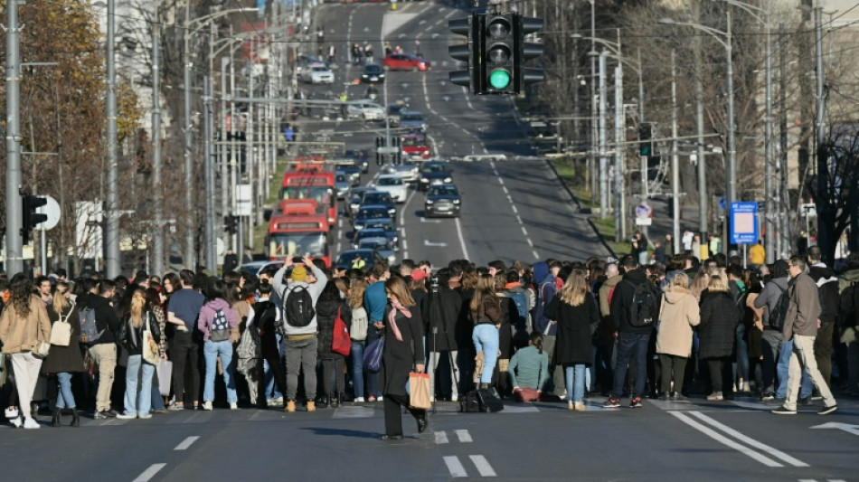 Serbian protesters set up road block over alleged vote fraud