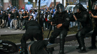 Diez detenidos y varios heridos, en protestas contra ajuste fiscal en Argentina