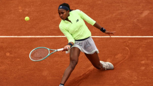 Coco Gauff cede apenas dois games na estreia em Roland Garros