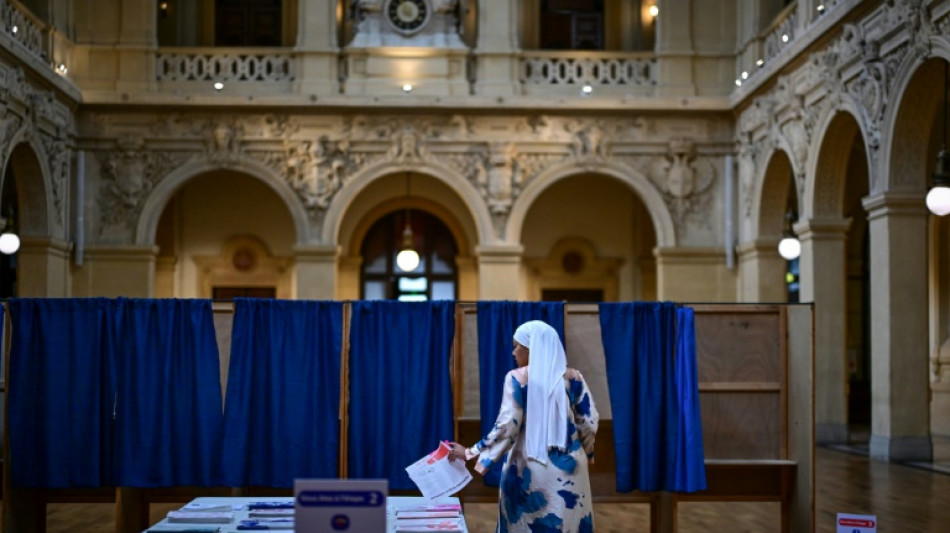 France's Muslim voters fear far-right election win