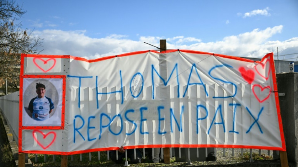 Mort de Thomas: les tensions montent avec l'ultradroite, le procureur appelle au calme