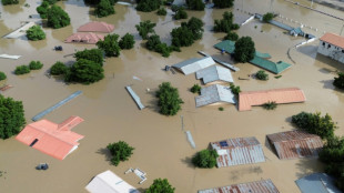 Nigeria floods kill 30, displace 400,000: rescuers