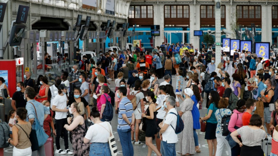 A l'heure des grands départs en vacances, la France rurale et l'étranger attirent