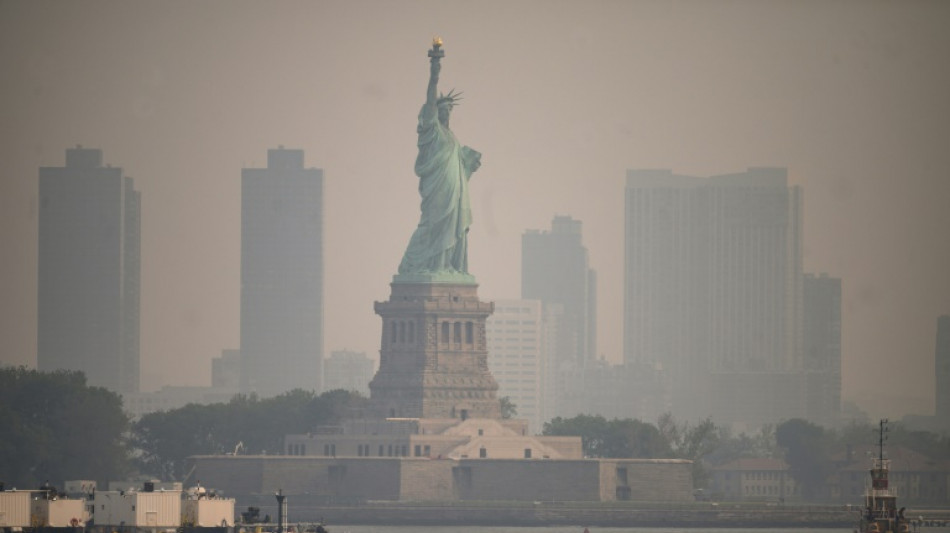 Smog from Canada wildfires blankets New York