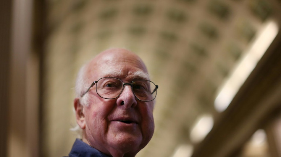 Morre, aos 94 anos, o físico Peter Higgs, ganhador do Prêmio Nobel