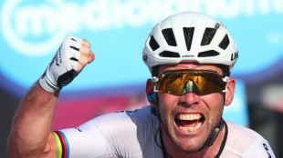 Cavendish, condecorado con el título de caballero por el rey de Inglaterra