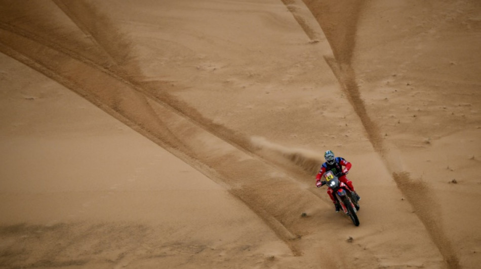 Dakar-2024: Adrien Van Beveren, le grand blond avec une moto rouge