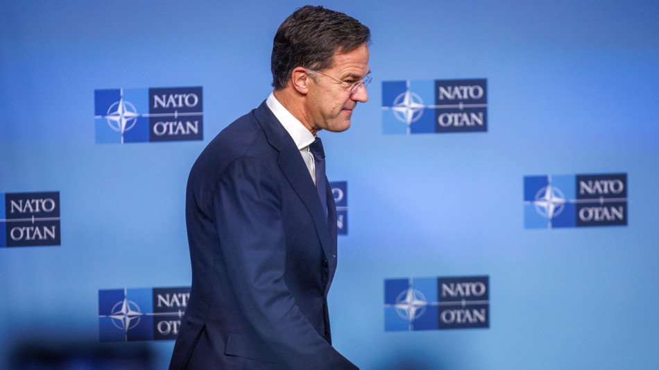 Rutte, 'se parliamo troppo di pace avvantaggiamo i russi'