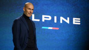 Zidane tiene "ganas de volver" a un banquillo