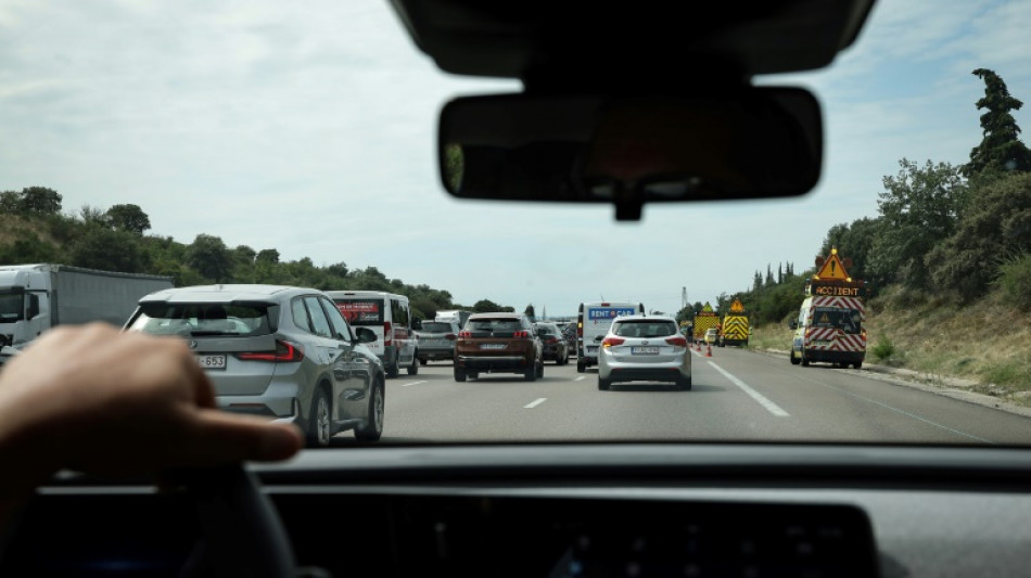 Chassé-croisé des vacances: le pic de l'année pour les "chasseurs de bouchons"