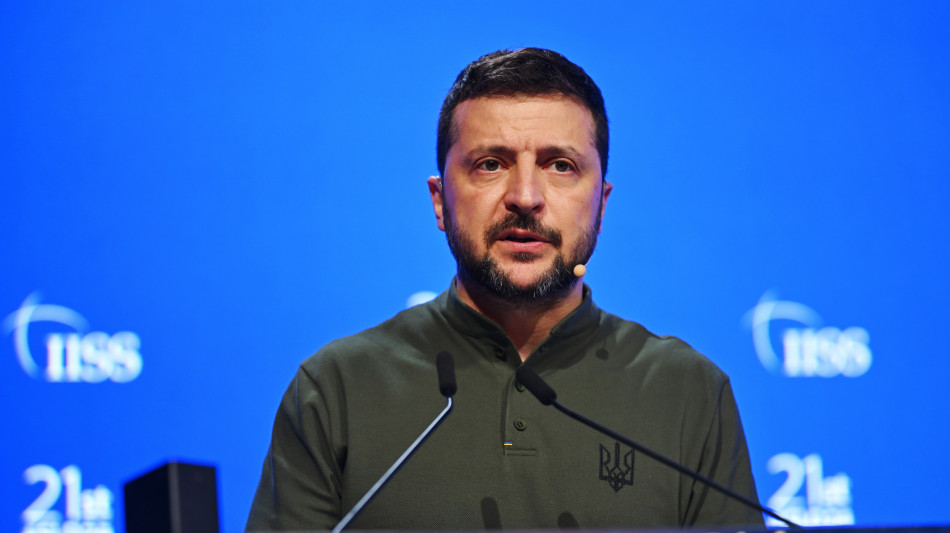 Zelensky, mille attacchi russi all'Ucraina in una settimana