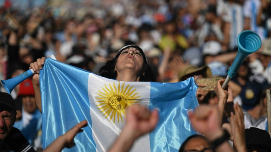 Del psicodrama al séptimo cielo, la desmesura del hincha argentino