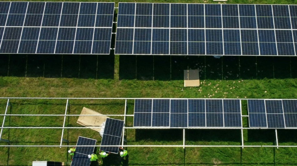 L'"ère de l'électricité" renouvelable déferle dans un monde encore épris d'énergies fossiles