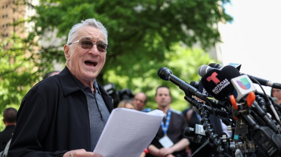 De Niro slams Trump at press event outside courthouse