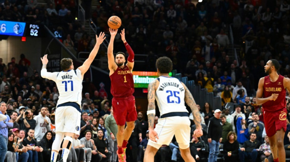 NBA: panier de l'année à Cleveland, les Celtics roulent sur les Sixers