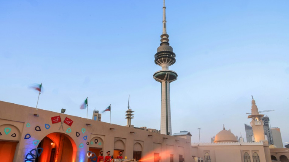 Kuwait, under new emir, votes yet again