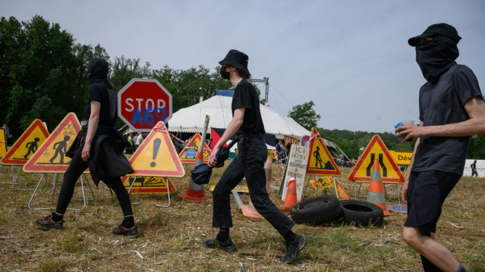 La mobilisation contre l'A69 dégénère en affrontements avec les forces de l'ordre