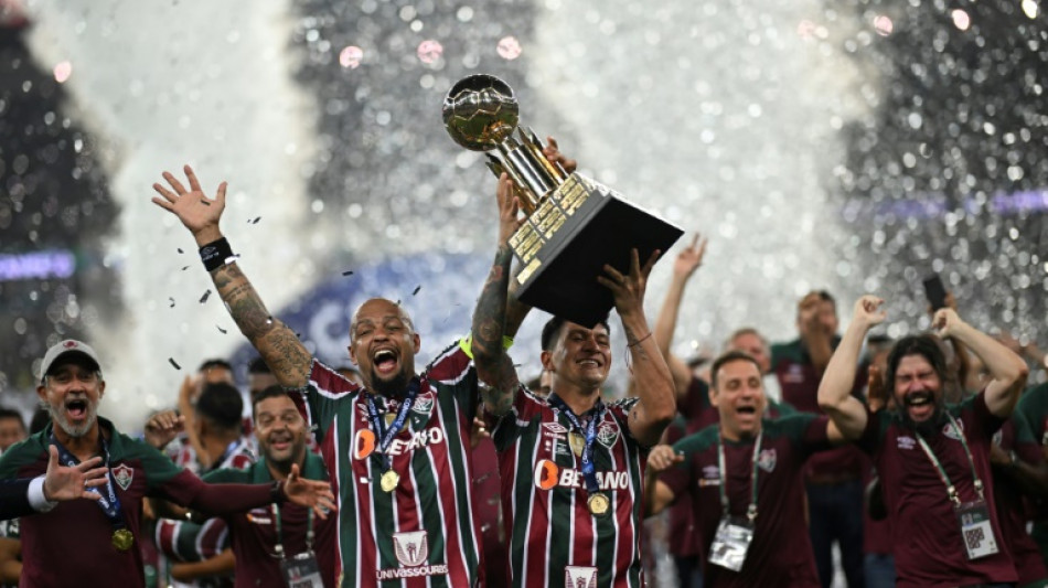 Fluminense vence LDU (2-0) e conquista sua 1ª Recopa Sul-Americana