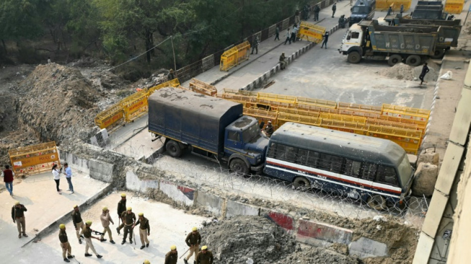 Indian police blockade capital from protesting farmers