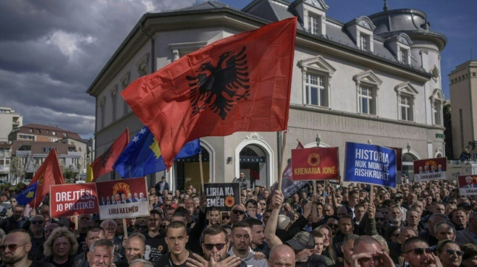 Thousands rally in support of ex-Kosovo leader before war crimes trial