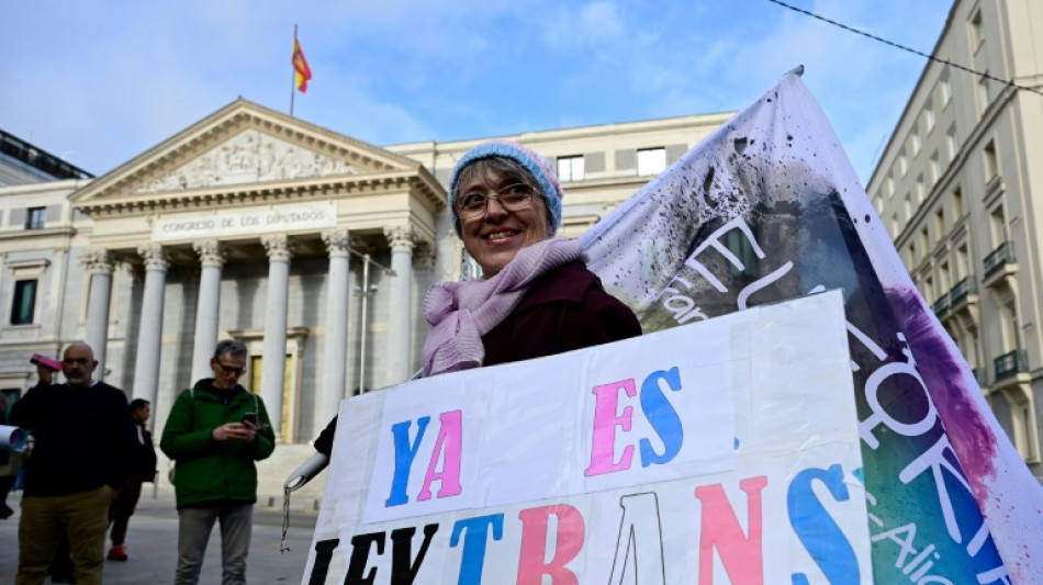 L'Espagne adopte une loi permettant de changer librement de genre dès 16 ans