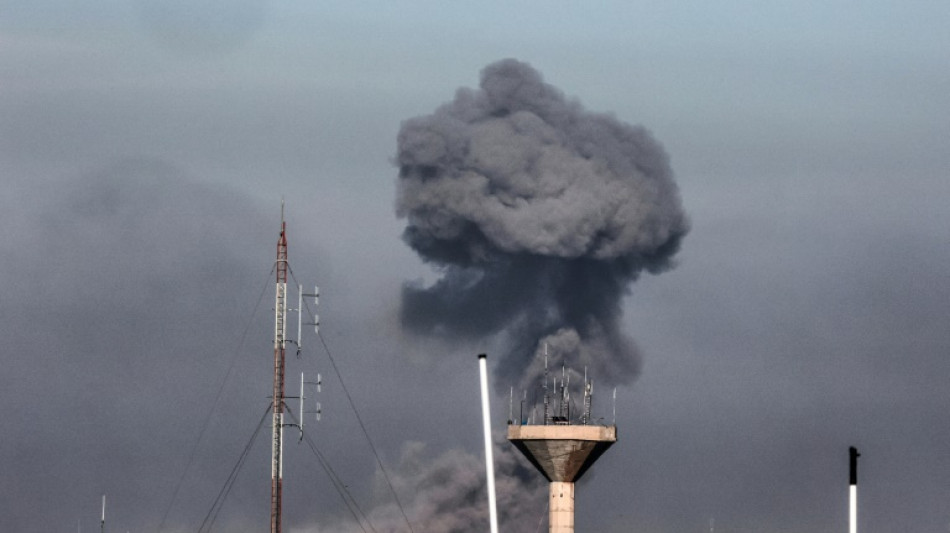 Israel bombs Gaza's crowded Rafah city as battlefront nears