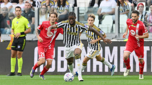 Calcio: ufficiale Iling Junior al Bologna dall'Aston Villa