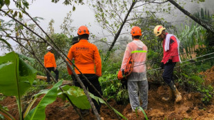 Sobe para 19 o número de mortos por deslizamento na Indonésia