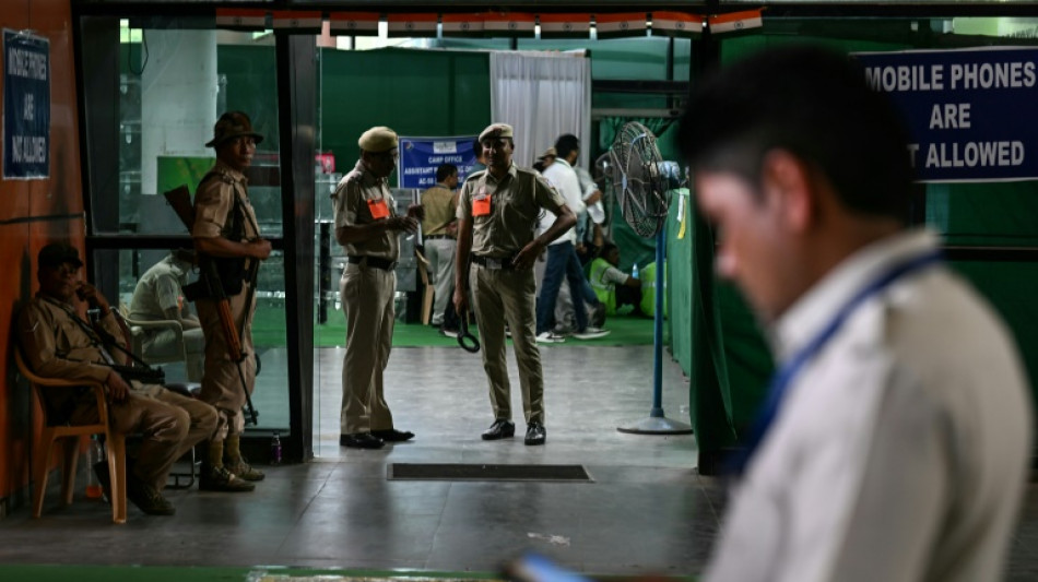 Législatives en Inde : Modi proche de la victoire, avec une majorité réduite