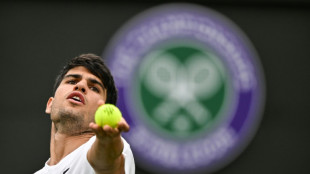 Wimbledon: Alcaraz monte en puissance, Medvedev chahuté