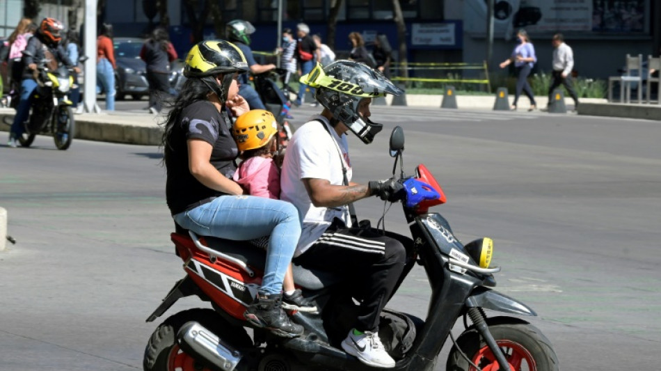 Ciudad México se sube a la moto y agrava el caos vehicular